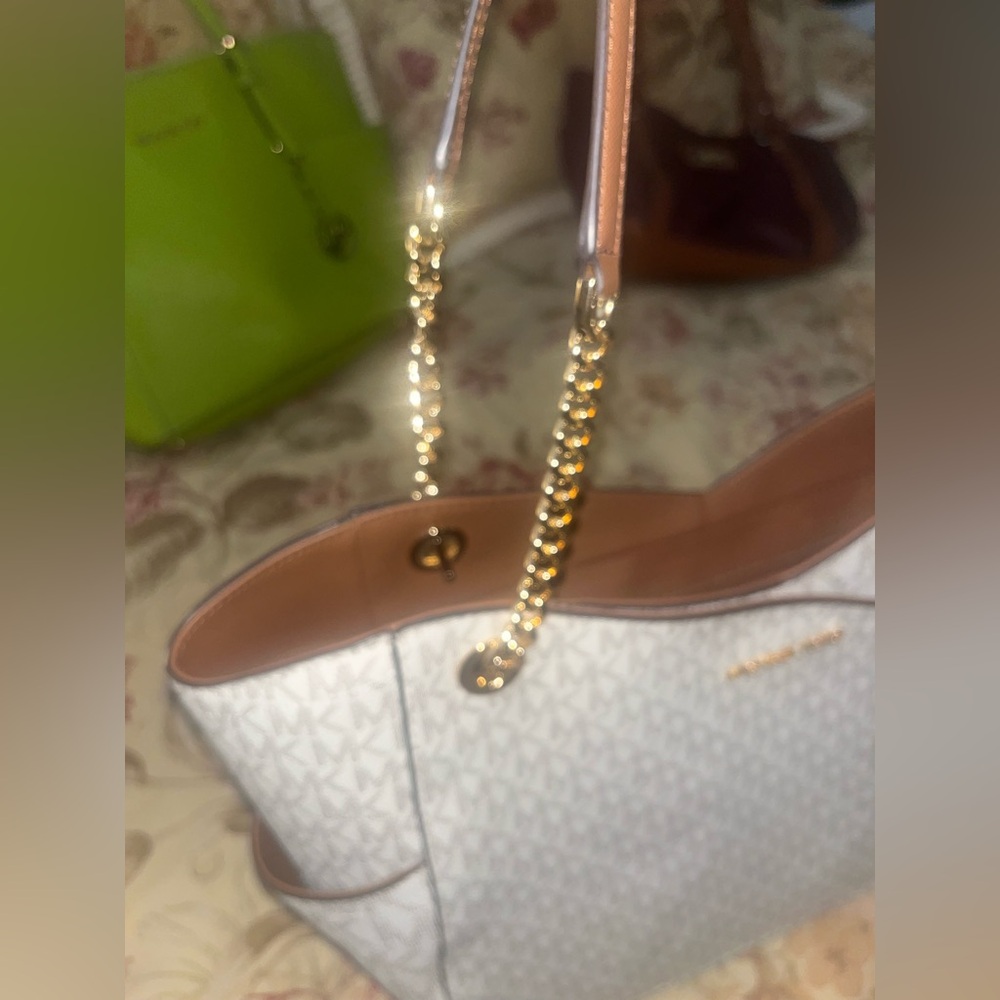 *BRAND NEW 🆕/UNUSED* Michael Kors Vanilla Jet Set Large Logo Shoulder Bag - Picture 13 of 16